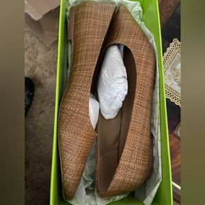 Women's size 10 flats